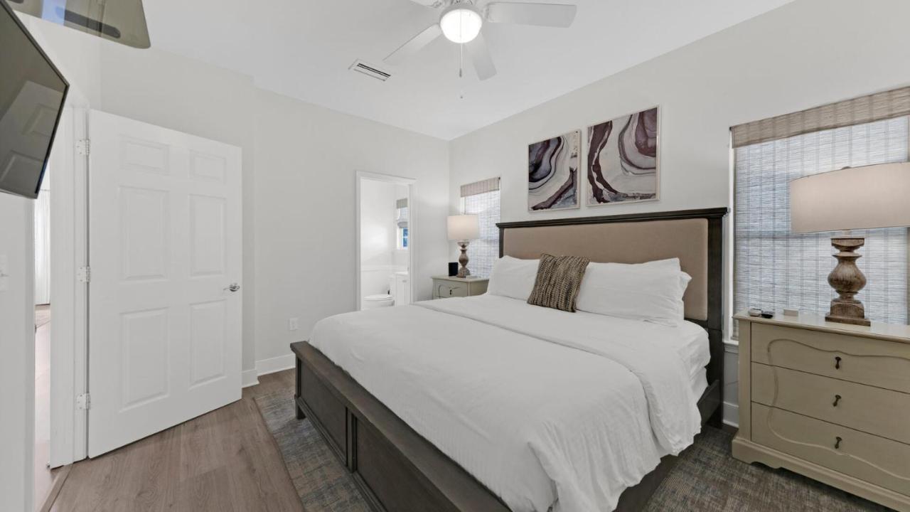 Pelican House - Newly Remodeled, Professionally Decorated, Only About 1 Mile To Seaside! شاطئ سانتا روزا المظهر الخارجي الصورة